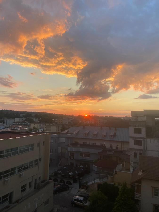 Pitesti Sunset View Exteriér fotografie